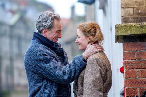 Phantom Thread - Eine fesselnde Liebesgeschichte mit einem Hauch von Obsession!